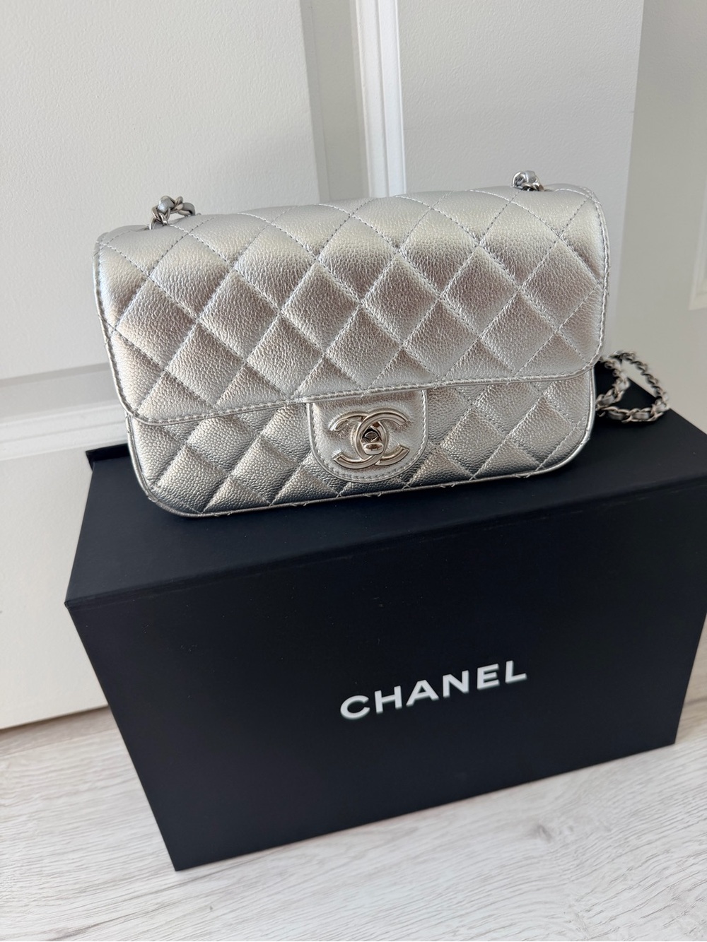 Chanel 25B Mini Classic Metallic Silver Shoulder Bag - Picture 6 of 7